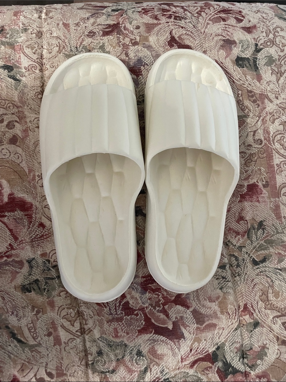 White cloud slides